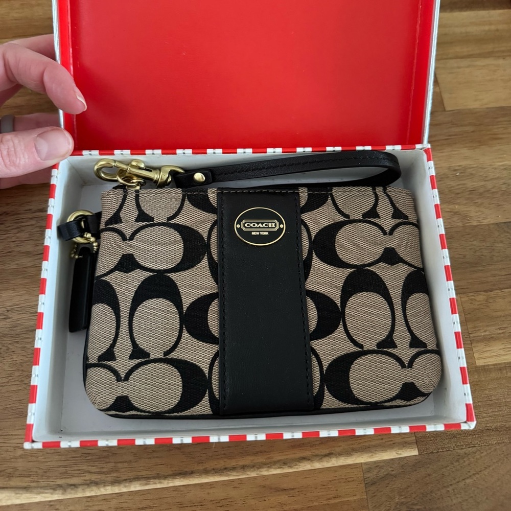New Coach Wristlet